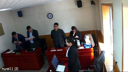 Нэхэмжлэгч: Д.Уужимсанаа Хариуцагч: Эрдэнэс Тавантолгой ХК  Нэхэмжлэгчийн шаардлага:  Ажилд эгүүлэн тогтоолгох, ажилгүй байсан хугацааны дундаж цалин хөлстэй тэнцэх олговор гаргуулах, нийгмийн болон эрүүл мэндийн даатгалын шимтгэл нөхөн төлүүлэх, үр дүнгийн болон 13 дахь сарын цалингийн урамшуулал гаргуулах тухай